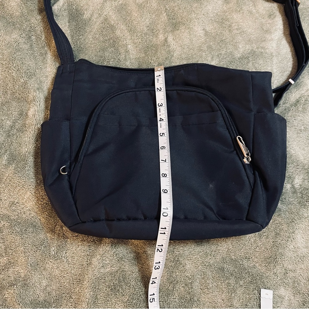 Travelon Classic Antitheft Crossbody Bucket Bag Navy RFID Locking Zippers Travel - Picture 10 of 10